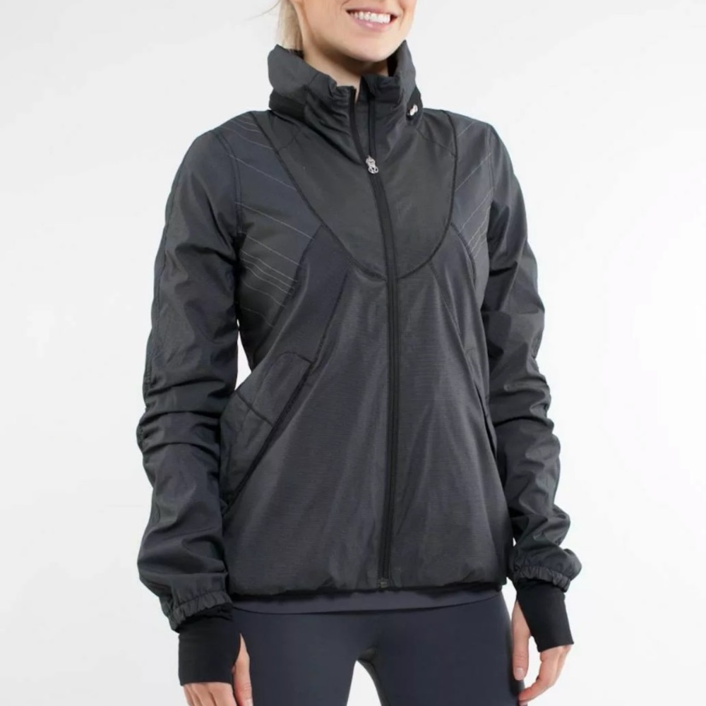 Lululemon Run Hustle 2 in 1 Jacket Pleated Striped